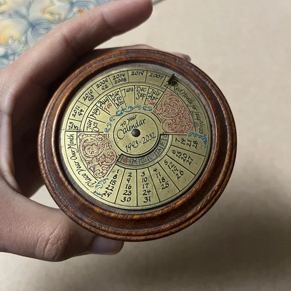 Vintage 40 Year Perpetual Calendar Wood Trinket Box - Picture 6 of 8